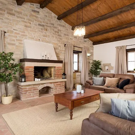 Villa Rozi Zuzici
